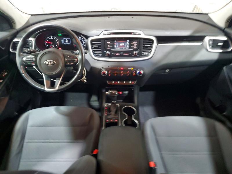 2016 KIA Sorento lx V6