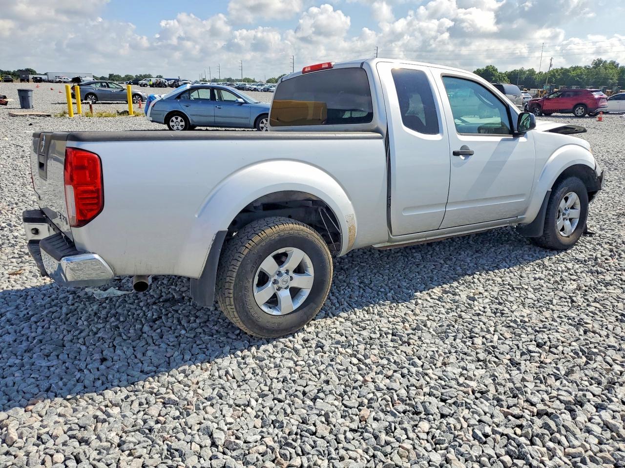 2009 Nissan Frontier SE V6