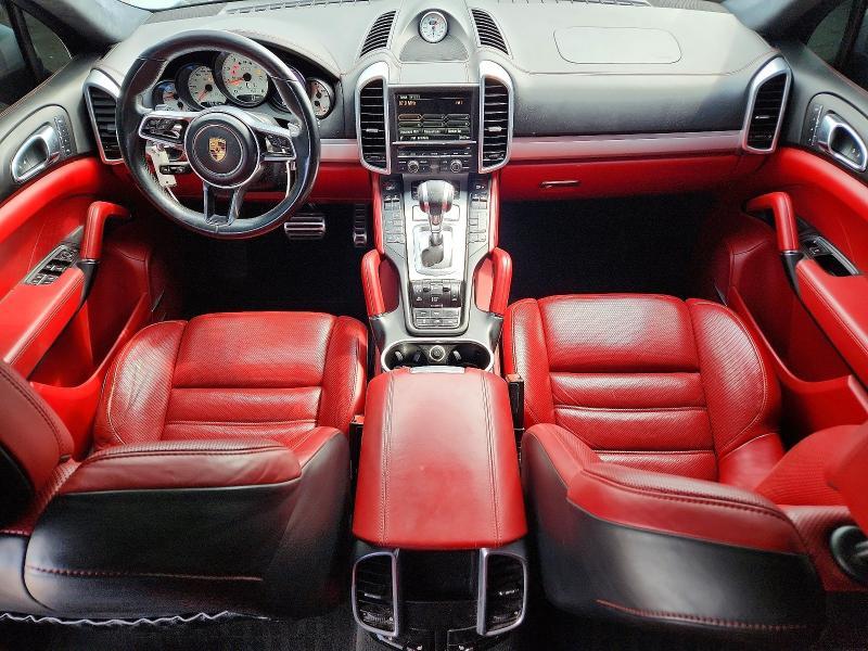 2016 Porsche Cayenne gts