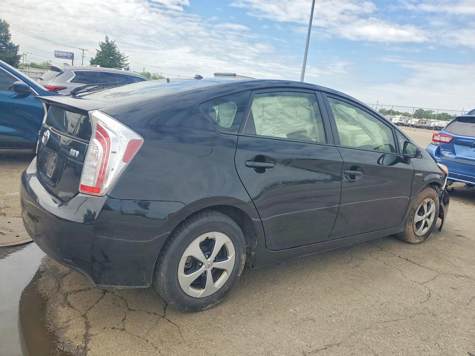 2015 Toyota Prius two