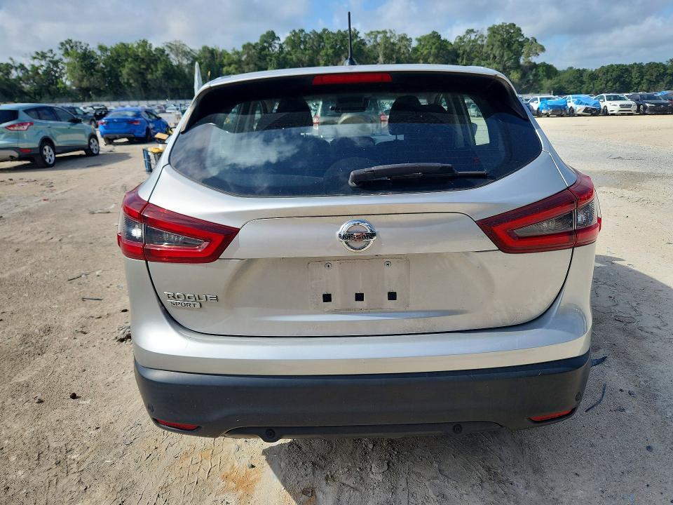 2020 Nissan Rogue Sport s