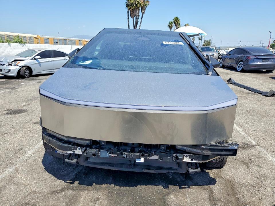 2024 Tesla Cybertruck