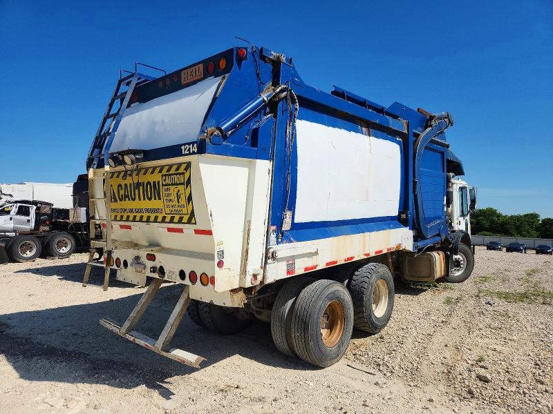 2013 Mack 600 MRU600