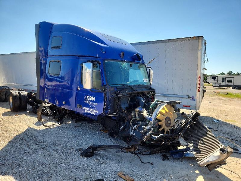 2017 Volvo VN VNL-Semi Truck
