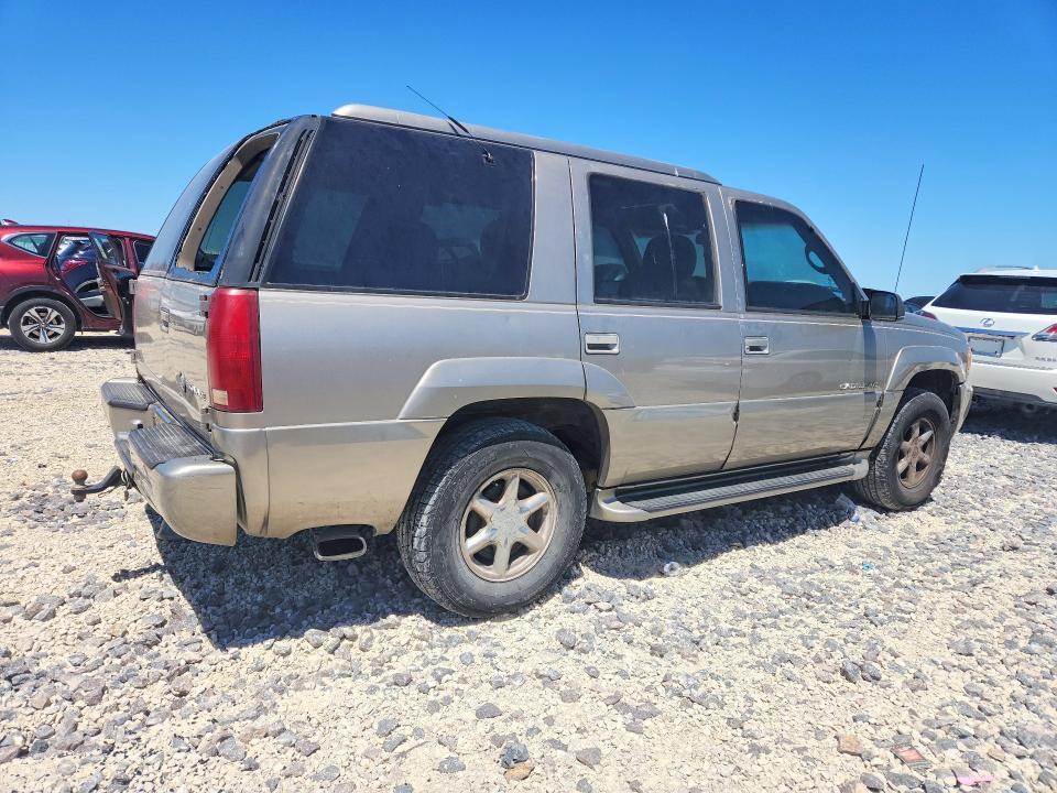 2000 Cadillac Escalade Luxury