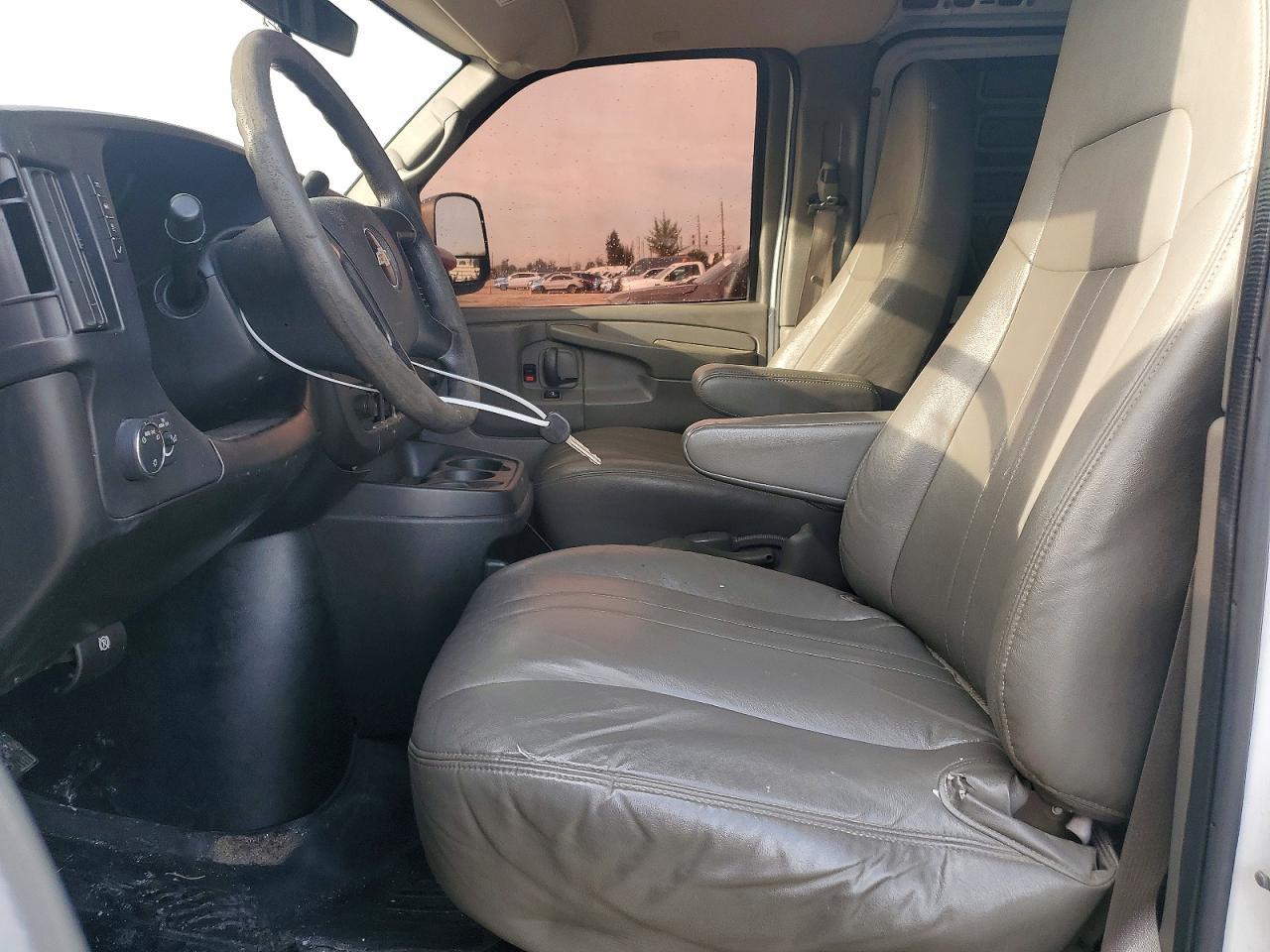 2014 Chev Express G1500