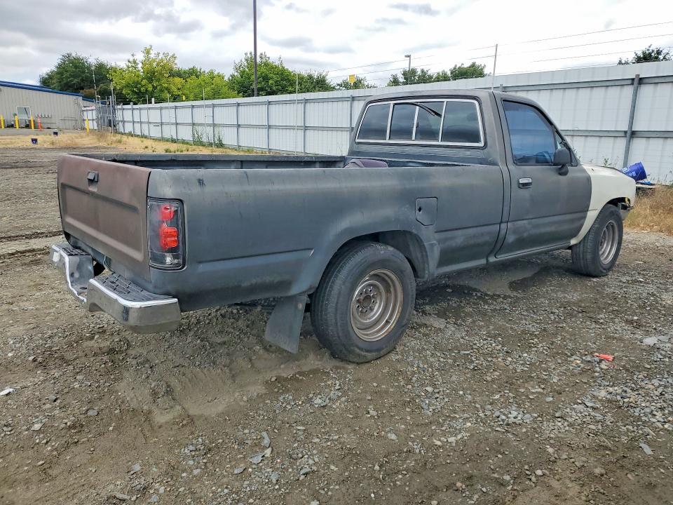 1992 Toyota Pickup Deluxe