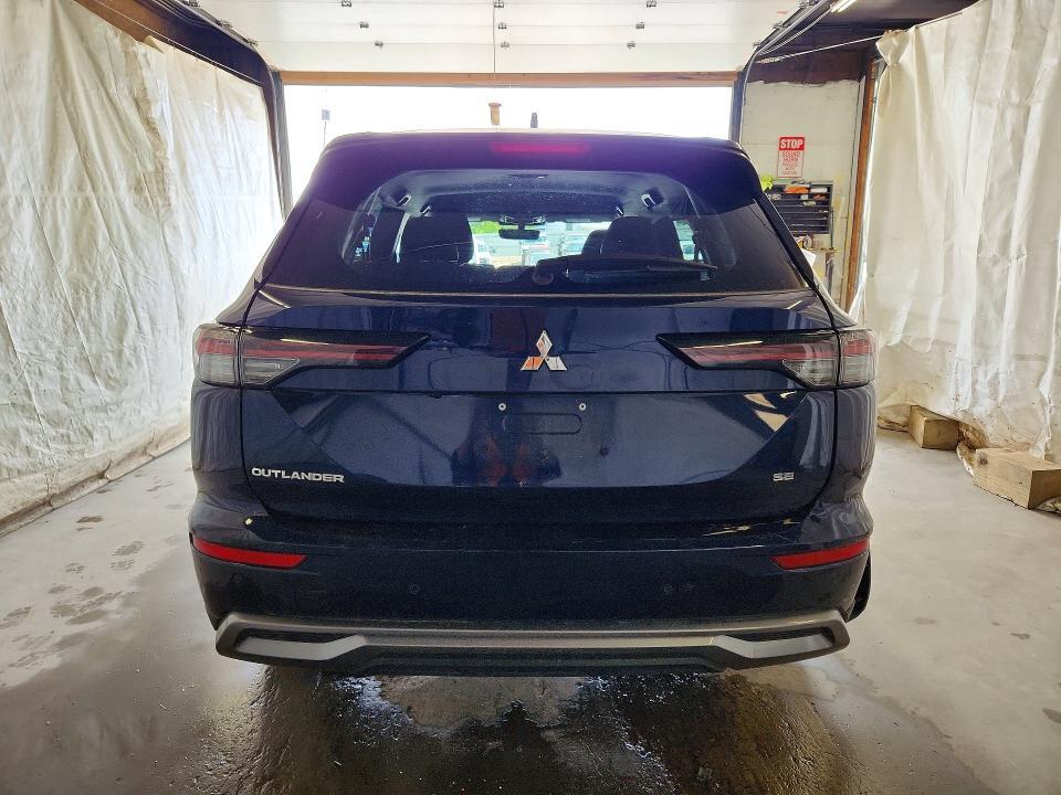 2025 Mitsubishi Outlander se