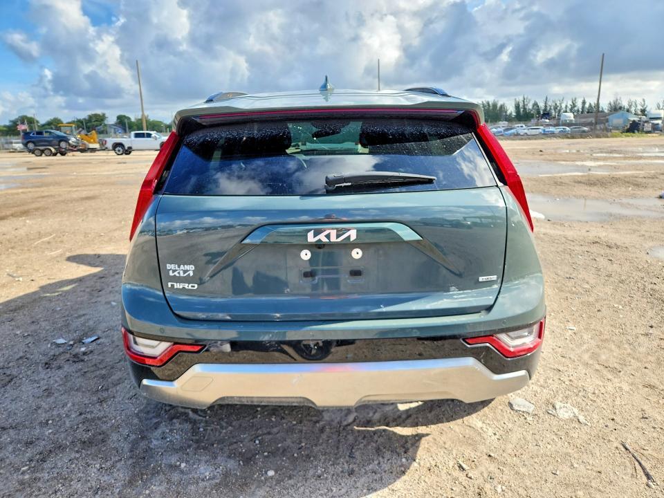 2024 KIA Niro sx Touring