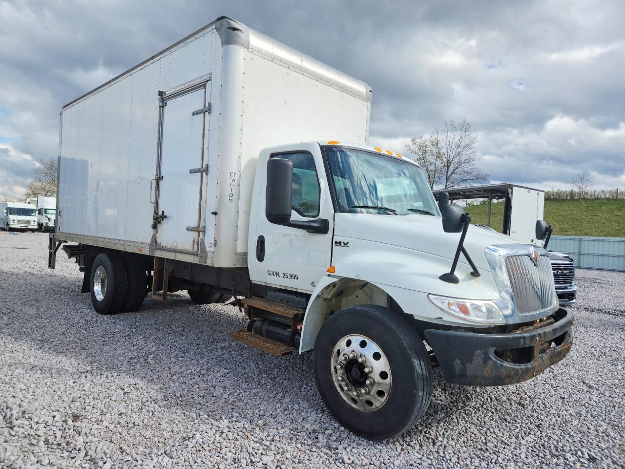 2019 International MV607 BOX Truck