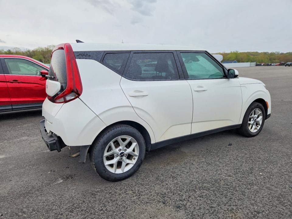 2022 KIA Soul lx