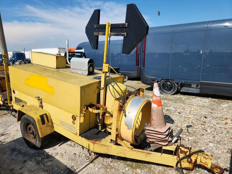2000 Ctek 2000-10 Manhole Support Trailer