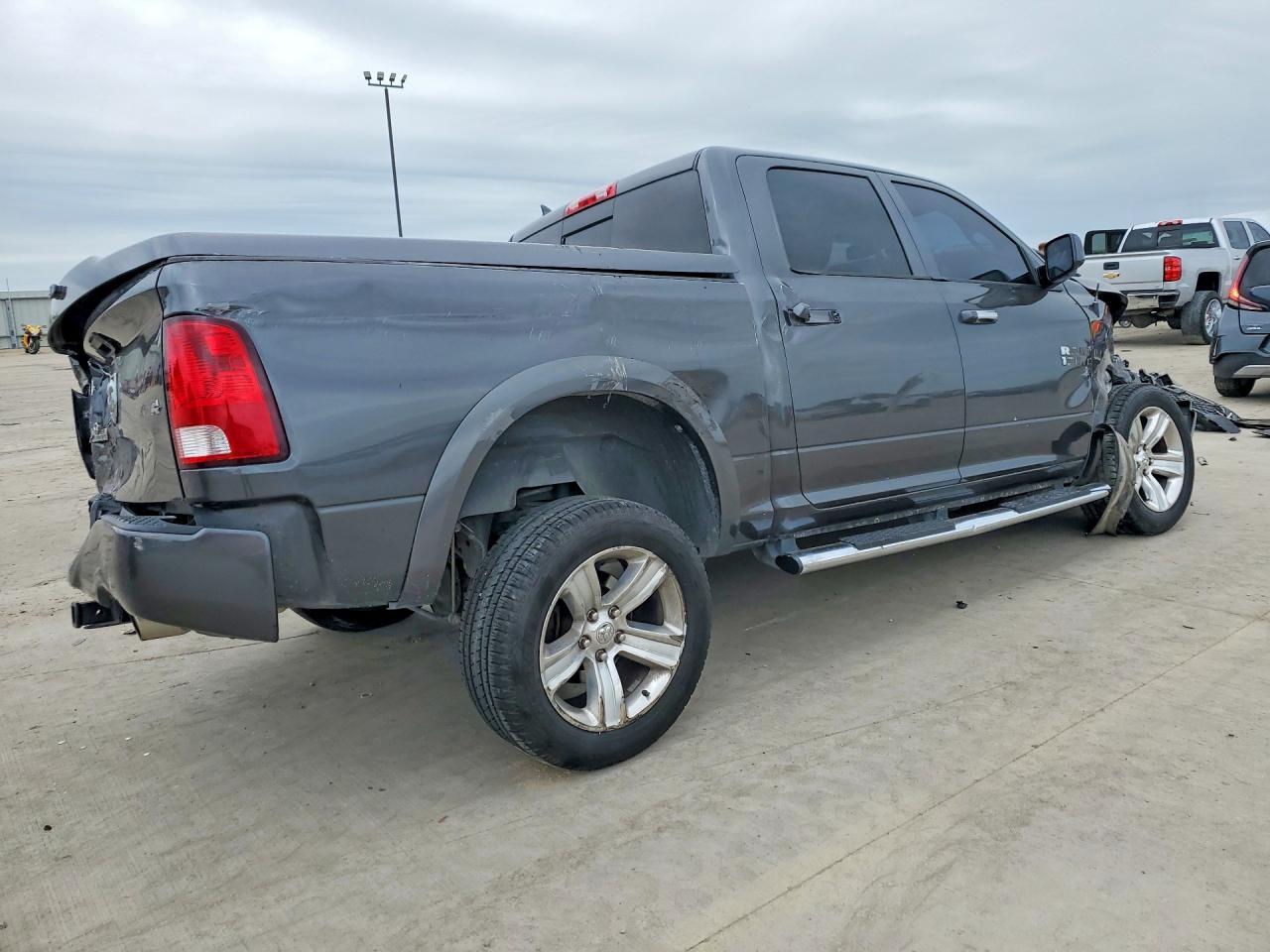 2013 Dodge RAM 1500 SLT