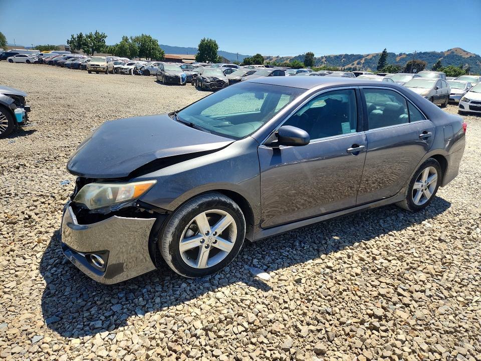 2014 Toyota Camry se