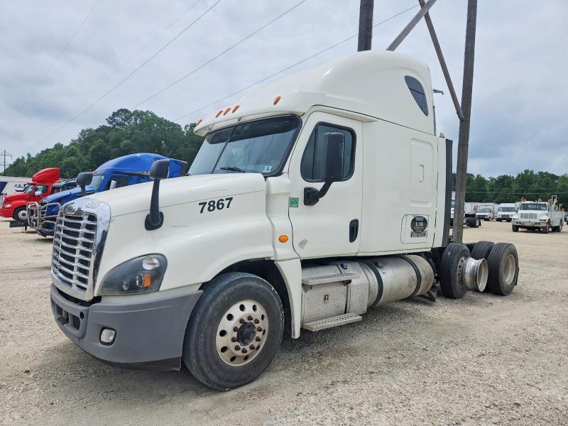 2016 Freightliner Cascadia 125 Semi Truck