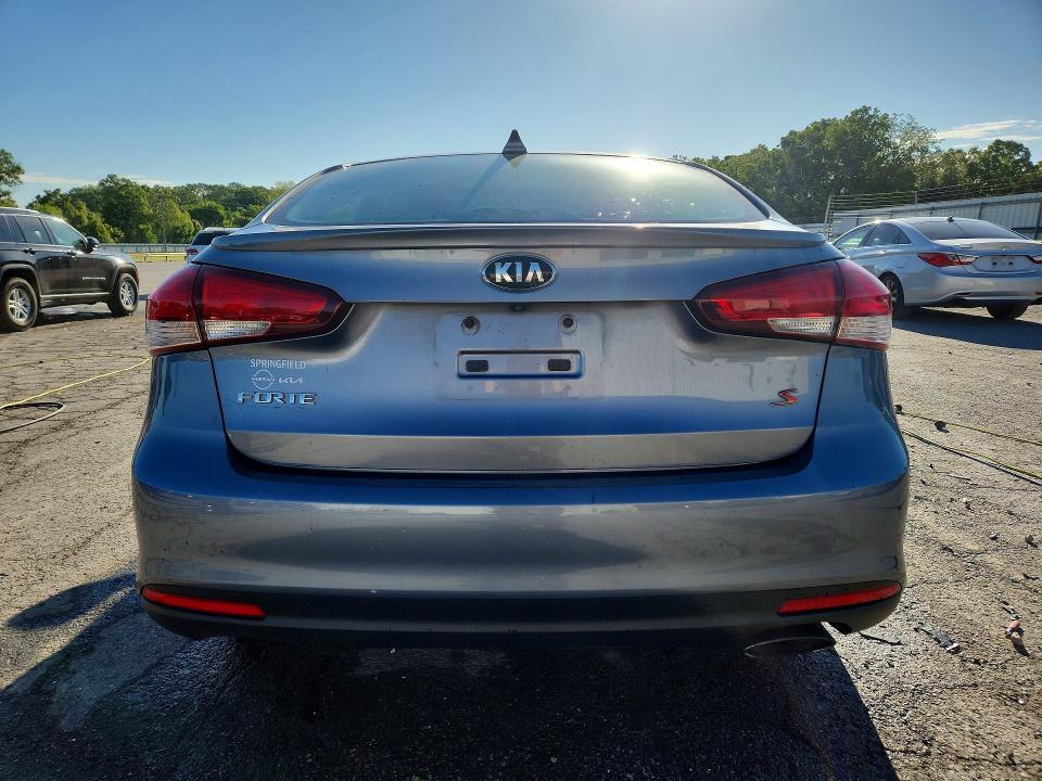 2017 KIA Forte s
