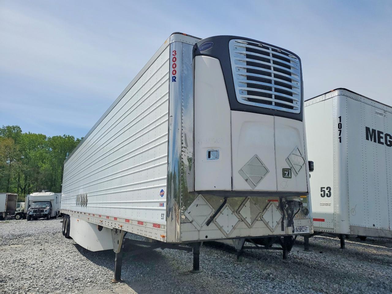 2016 Utility 53  Refrig