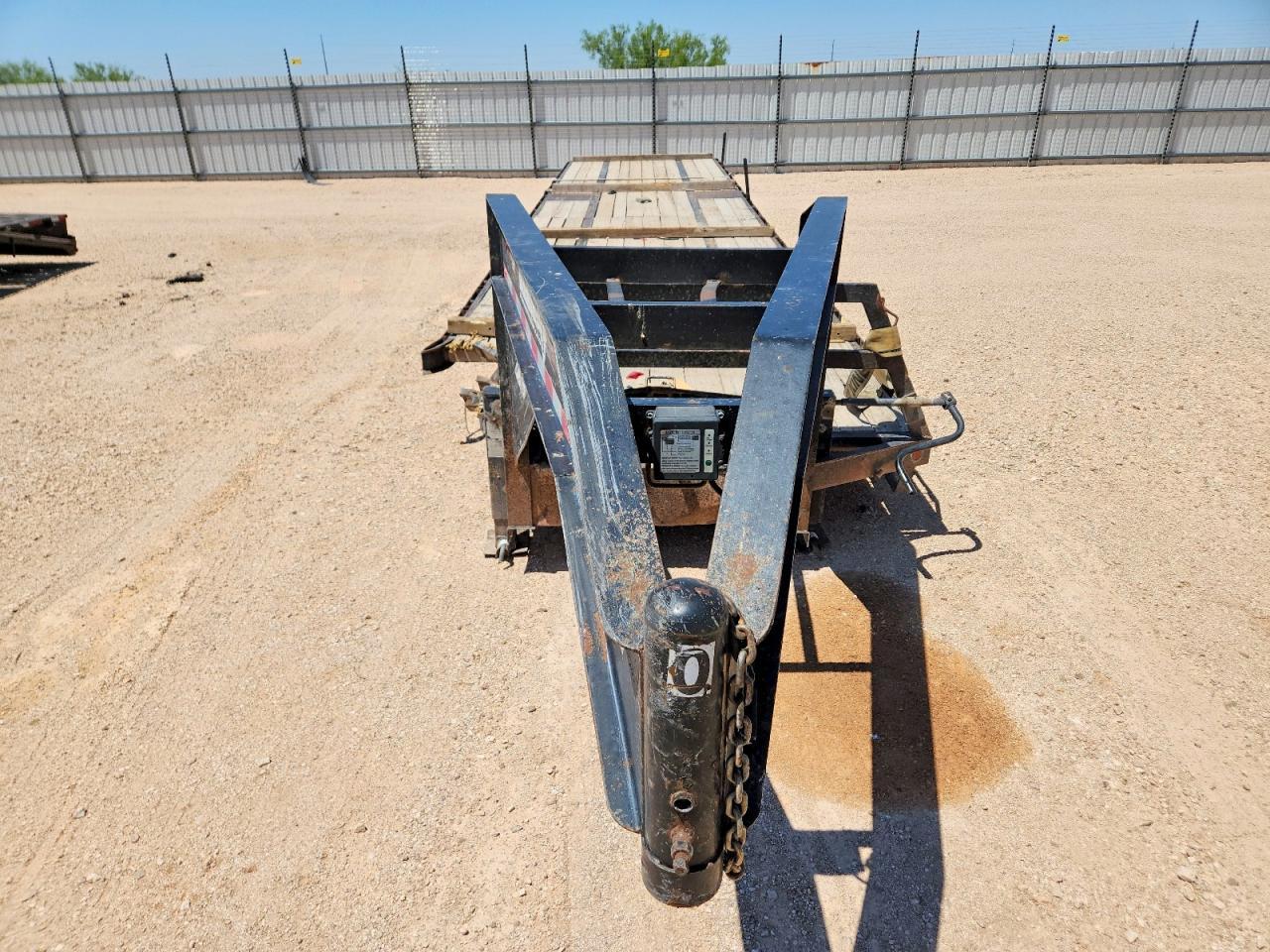2018 Diamond T 10240DTF Equipment Trailer