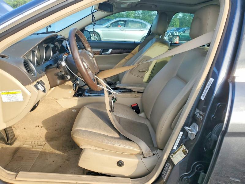 2014 Mercedes-Benz C 250