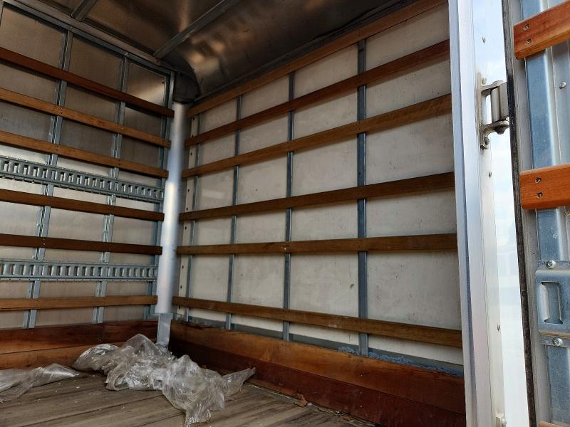 2022 Isuzu NPR HD BOX Truck