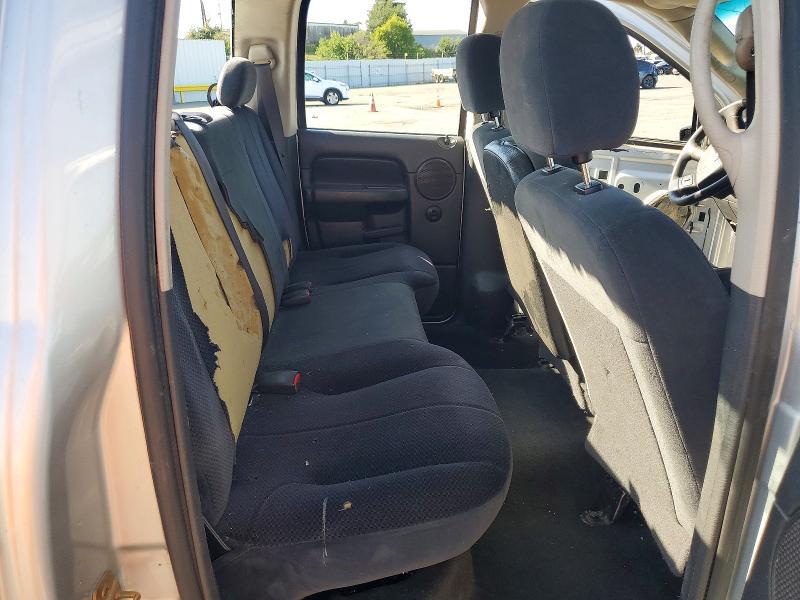 2005 Dodge RAM 3500 ST