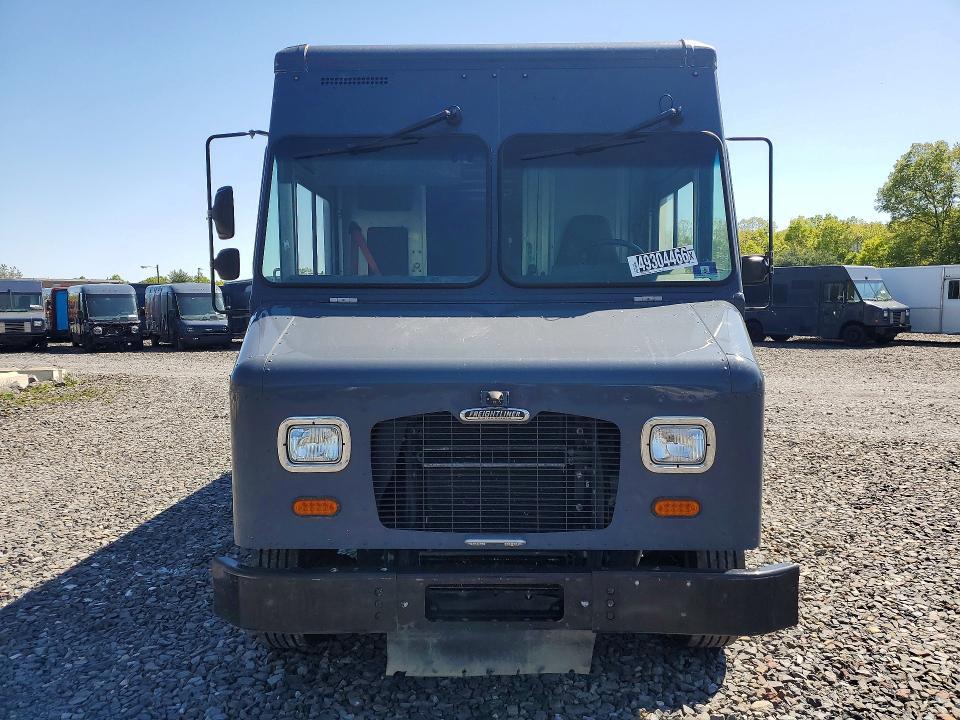 2021 Freightliner MT45G Delivery Truck