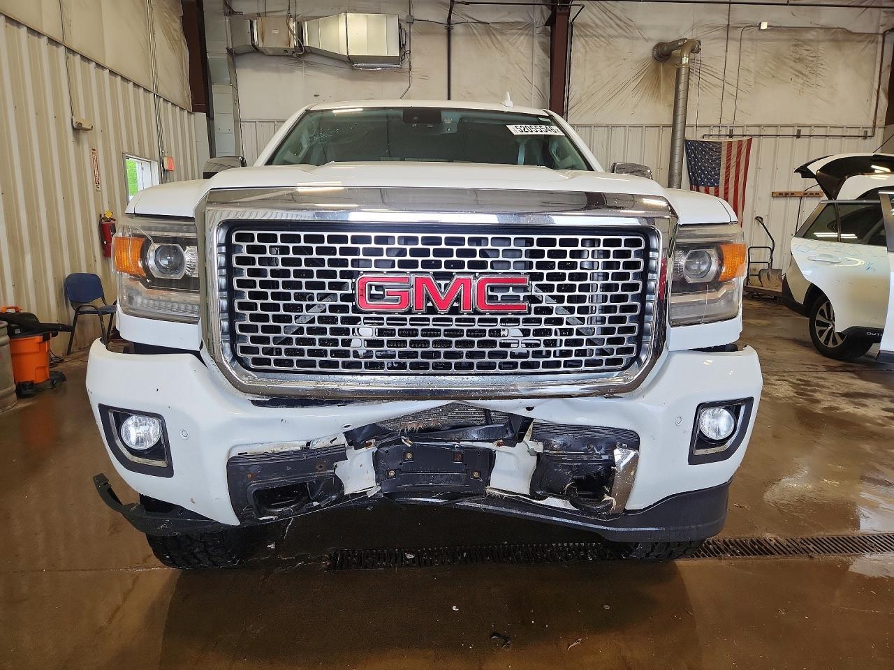 2015 GMC Sierra K2500 Denali