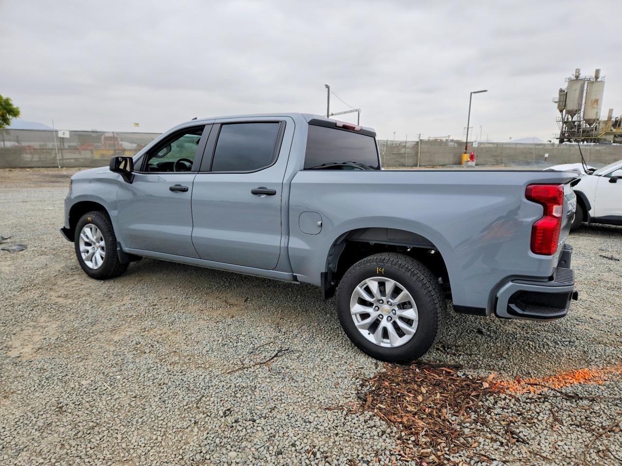 2025 Chevrolet Silverado C1500 Custom