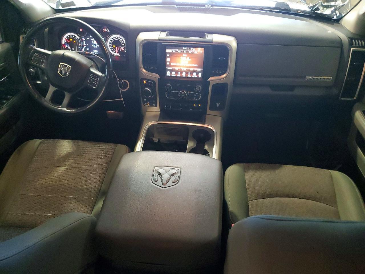 2016 Dodge RAM 1500 SLT