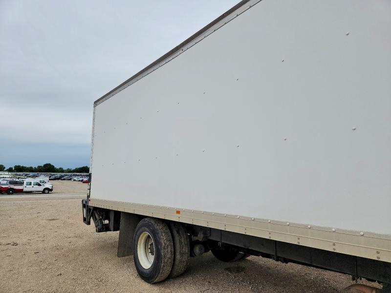 2016 Freigliner 2016 Freightliner Business Class M2 BOX Truck