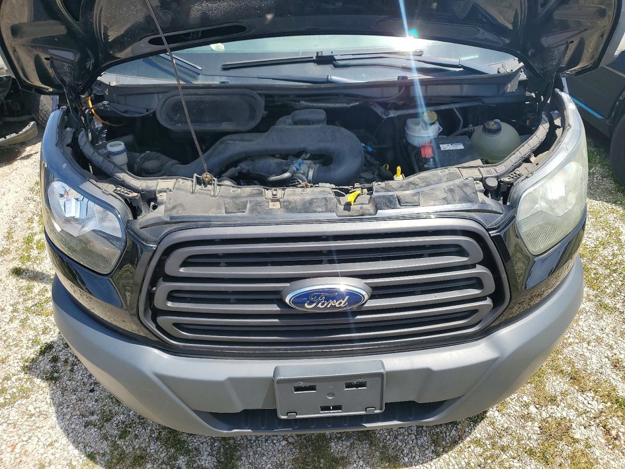 2016 Ford Transit BOX Truck