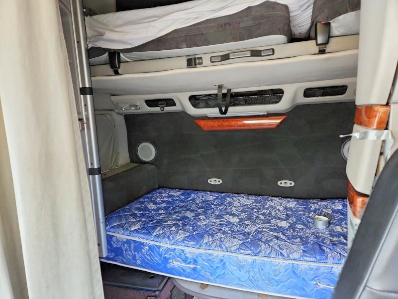 2008 Volvo VN VNL