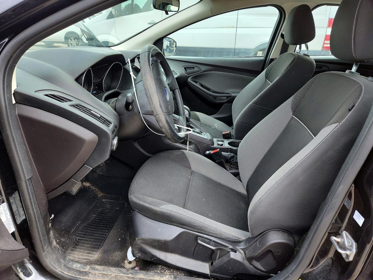 2014 Ford Focus s