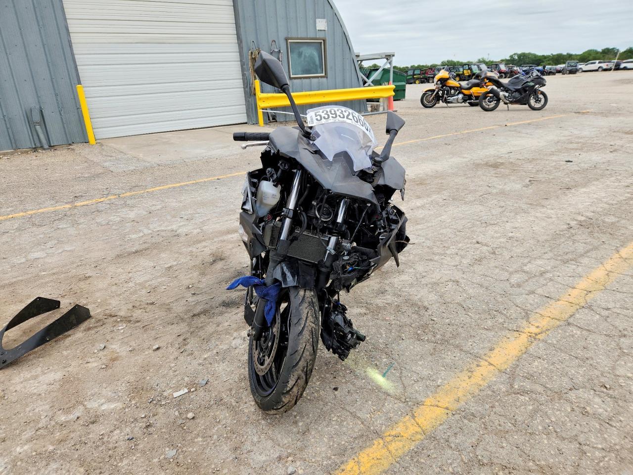 2025 Kawasaki EX500