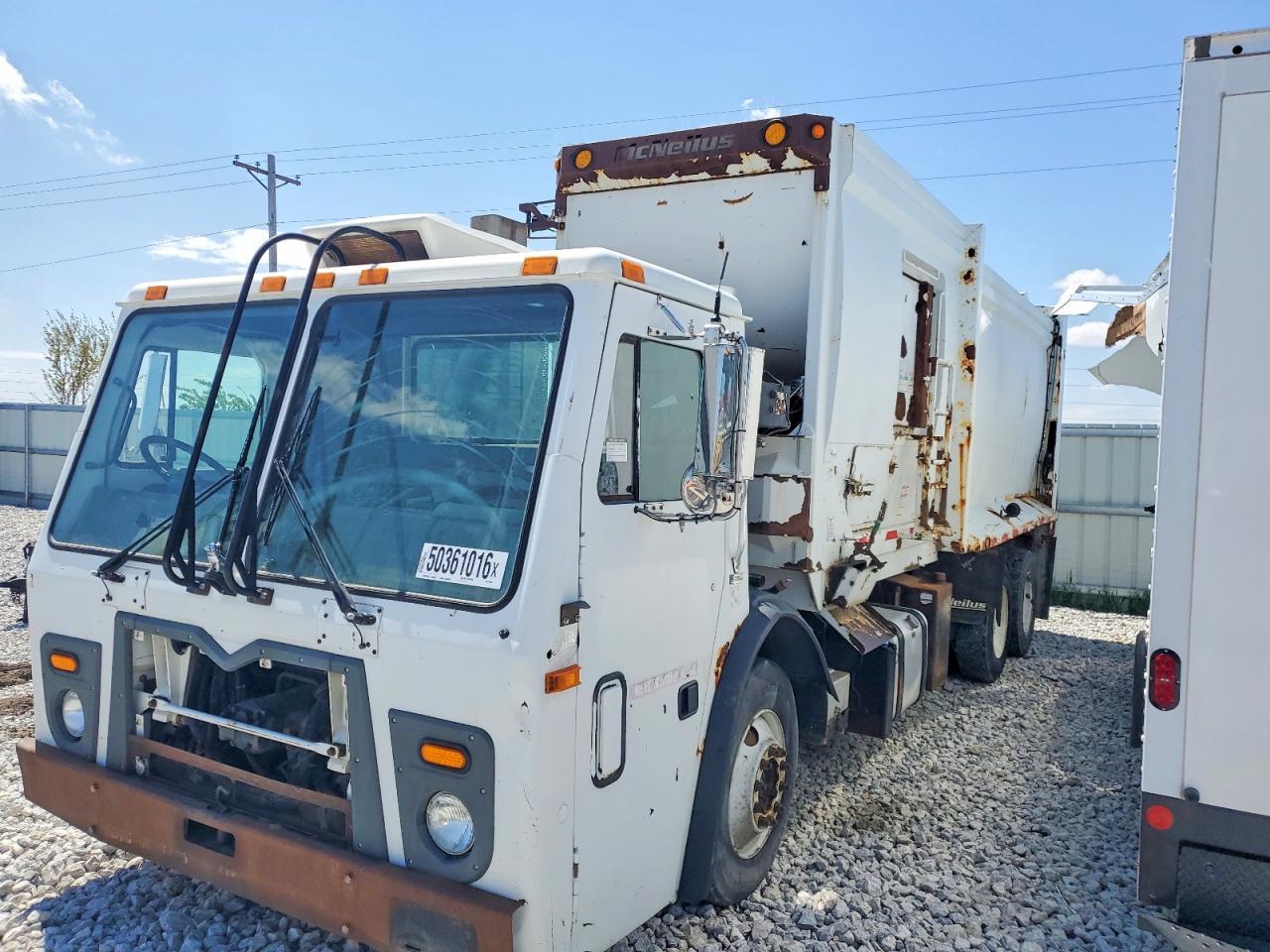 2016 Mack LEU600 Refuse Truck