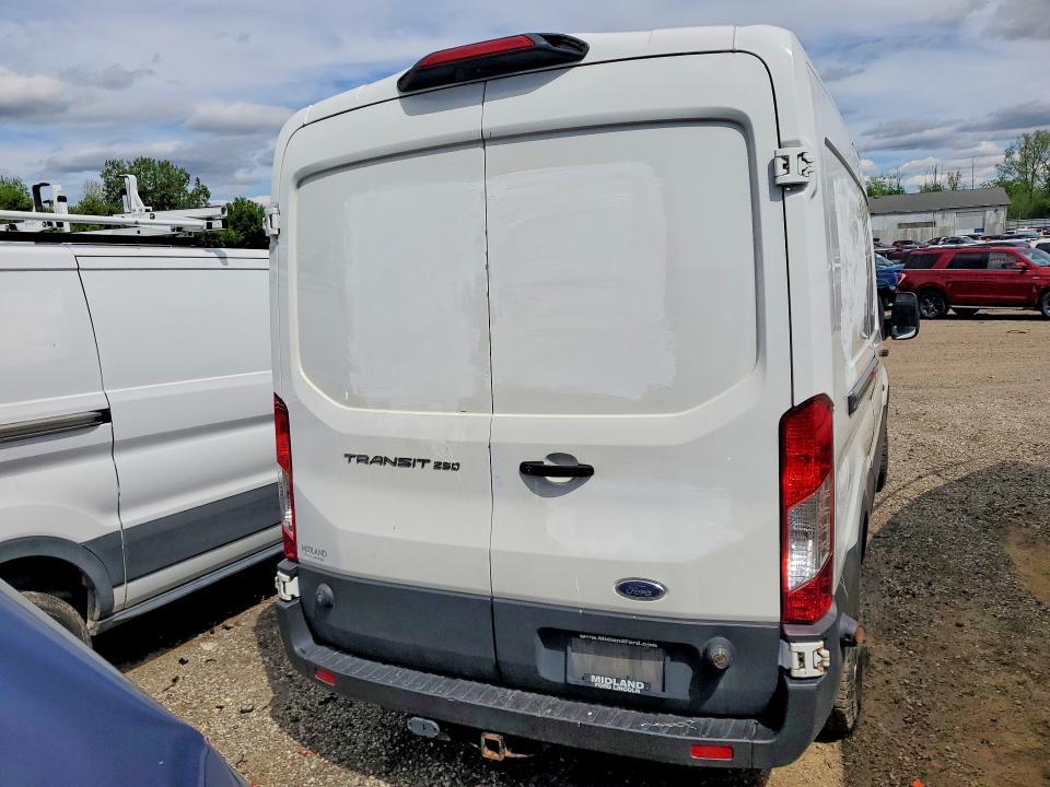 2019 Ford Transit T-250