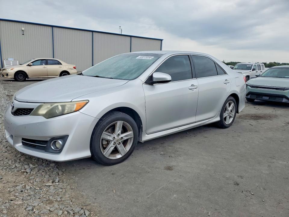 2013 Toyota Camry se