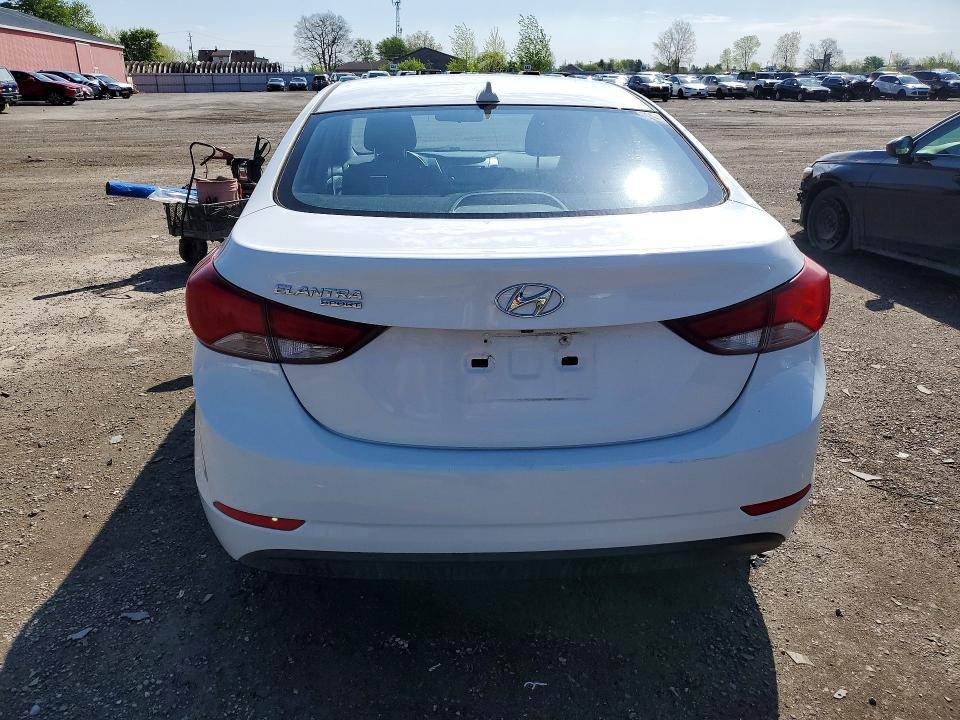 2016 Hyundai Elantra se