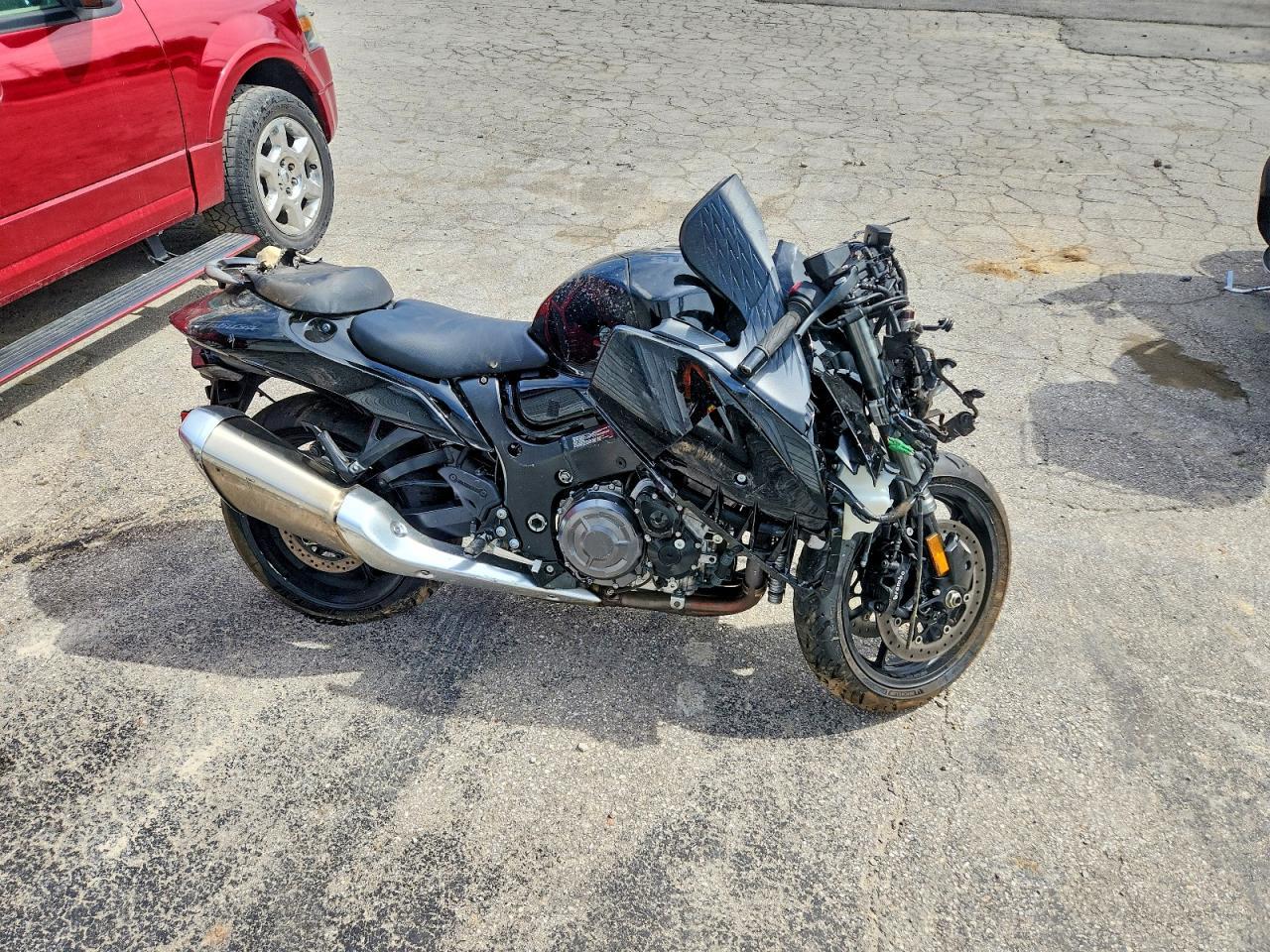 2025 Suzuki GSX1300 RR