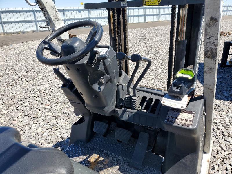 2015 Unicariers 2015 Unicarriers Forklift