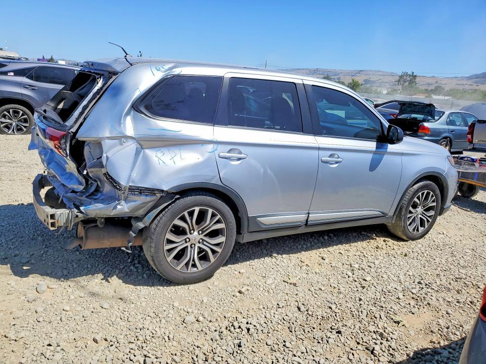 2016 Mitsubishi Outlander es