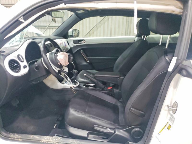 2019 Volkswagen Beetle se