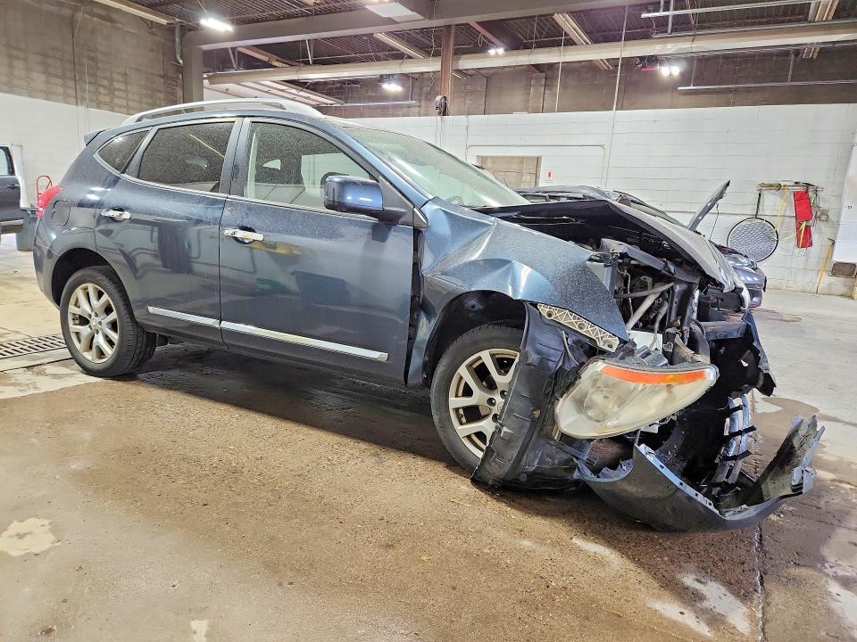 2013 Nissan Rogue s