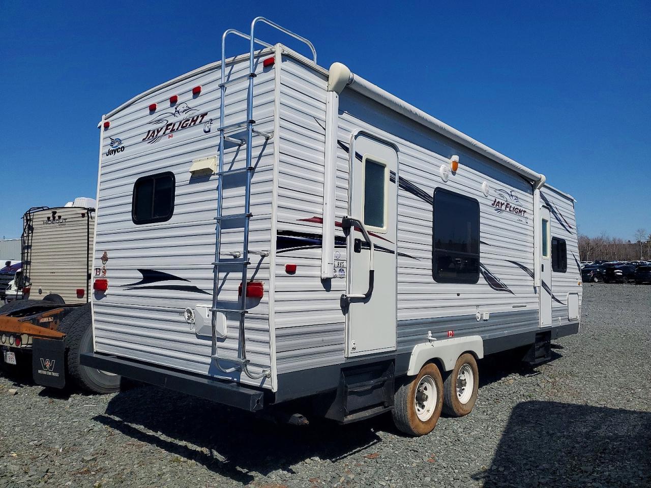 2010 Jaycee 25RKS