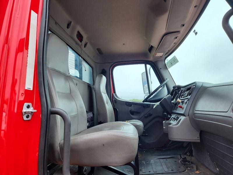 2013 Freightliner M2 106 Medium Duty