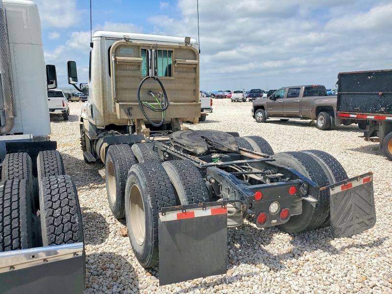 2016 Freigliner 2016 Freightliner Cascadia 125 Semi Truck