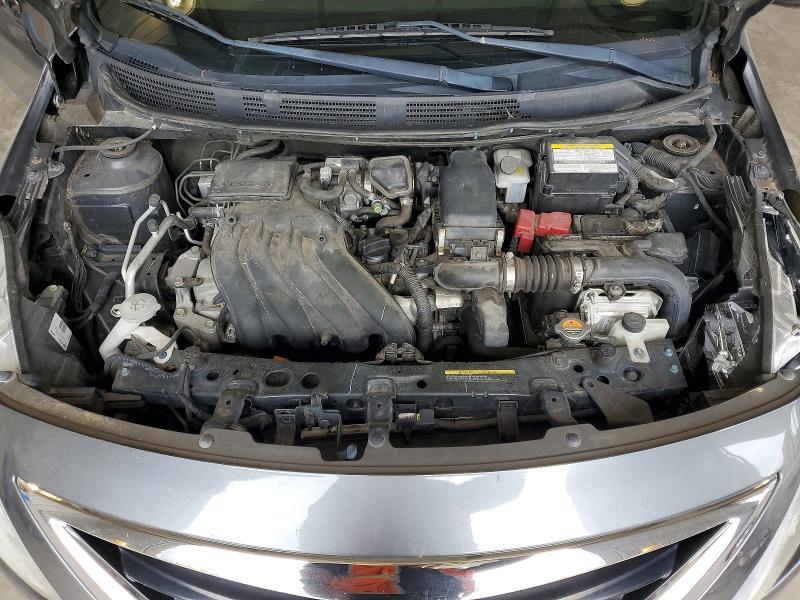 2018 Nissan Versa sv