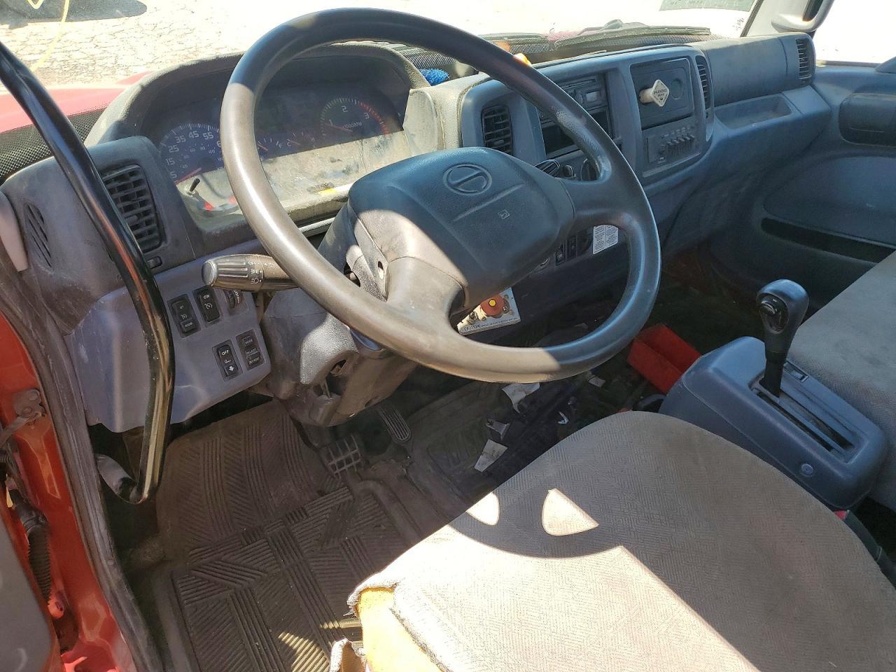 2008 Hino 258 268
