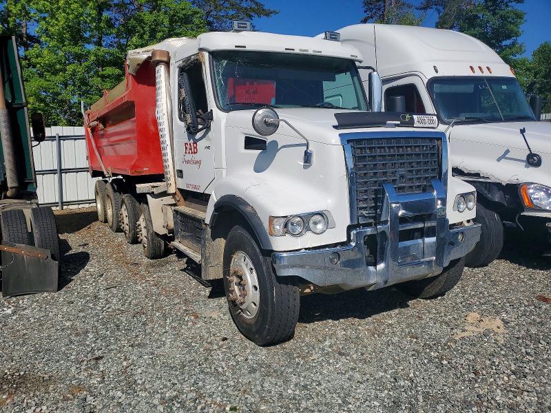 2019 Volv O VHD Dump Truck