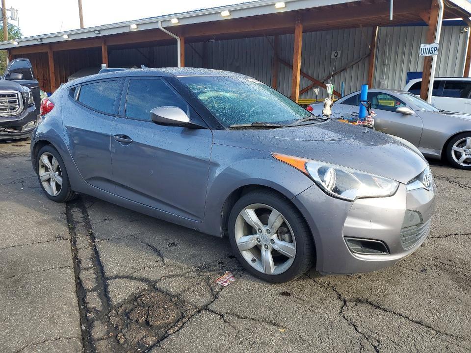 2015 Hyundai Veloster Base